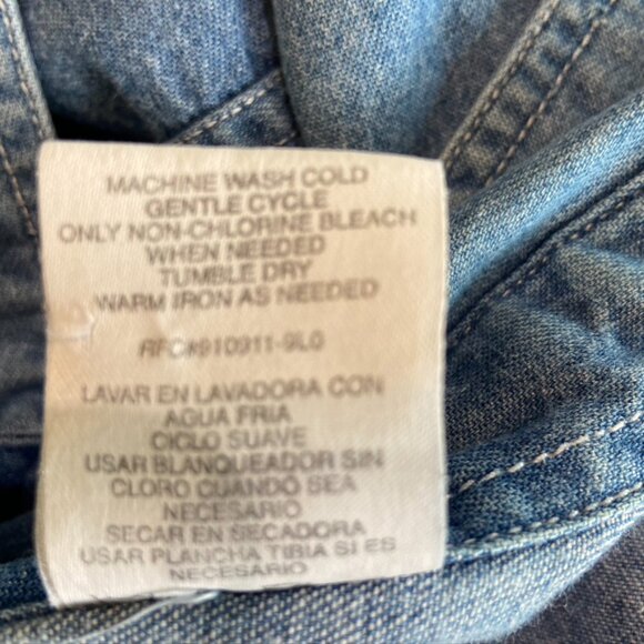 Vintage Brooks Woman Denim Embroidered Christmas Shirt Sz 22W/24W - Picture 9 of 9